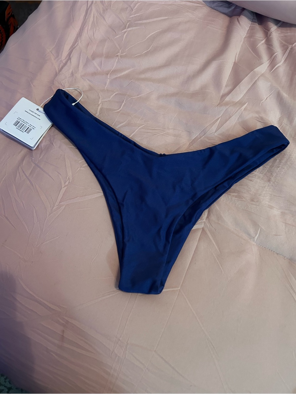 Kulani Kinis “Mystic Moon” size XL. NWT. Bottoms only.